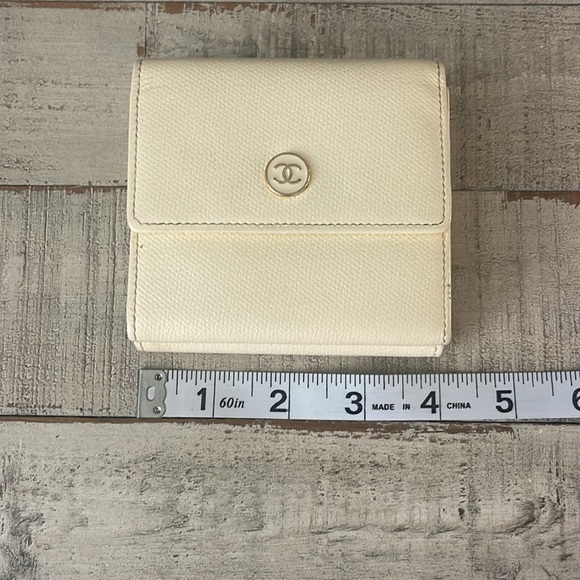 Chanel CC Logo Cream Caviar Leather TriFold Compact Wallet. Vintage - Picture 13 of 14